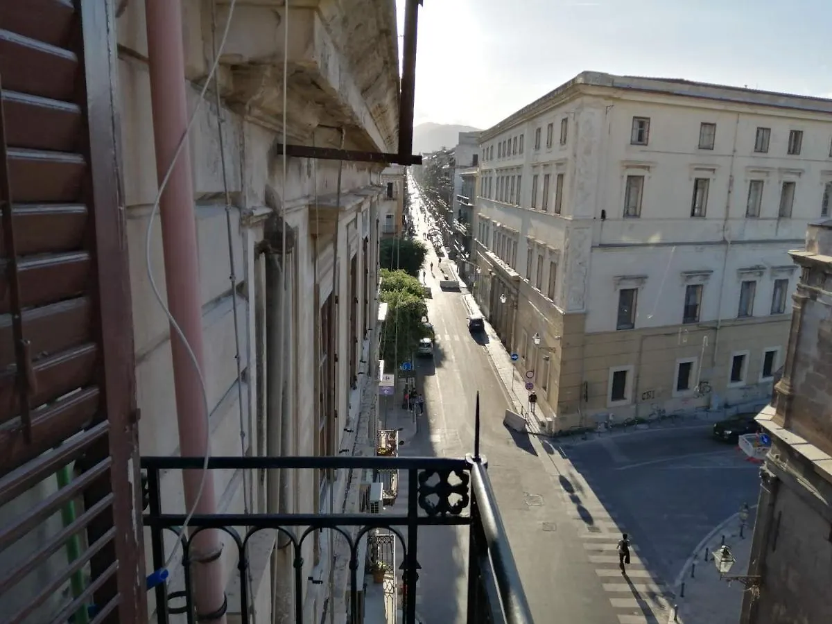 Vittorio Emanuele Appartamenti George Palermo 0*,